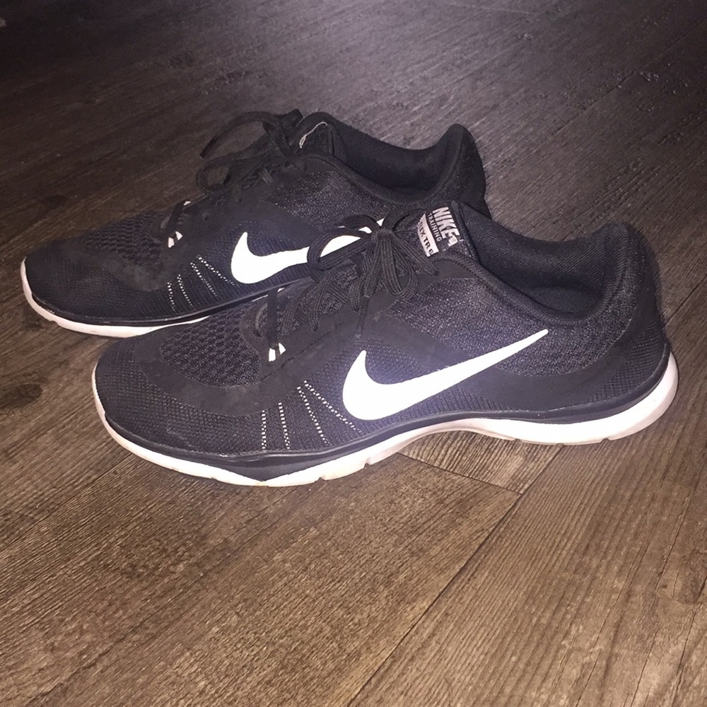 Black Nike shoes
